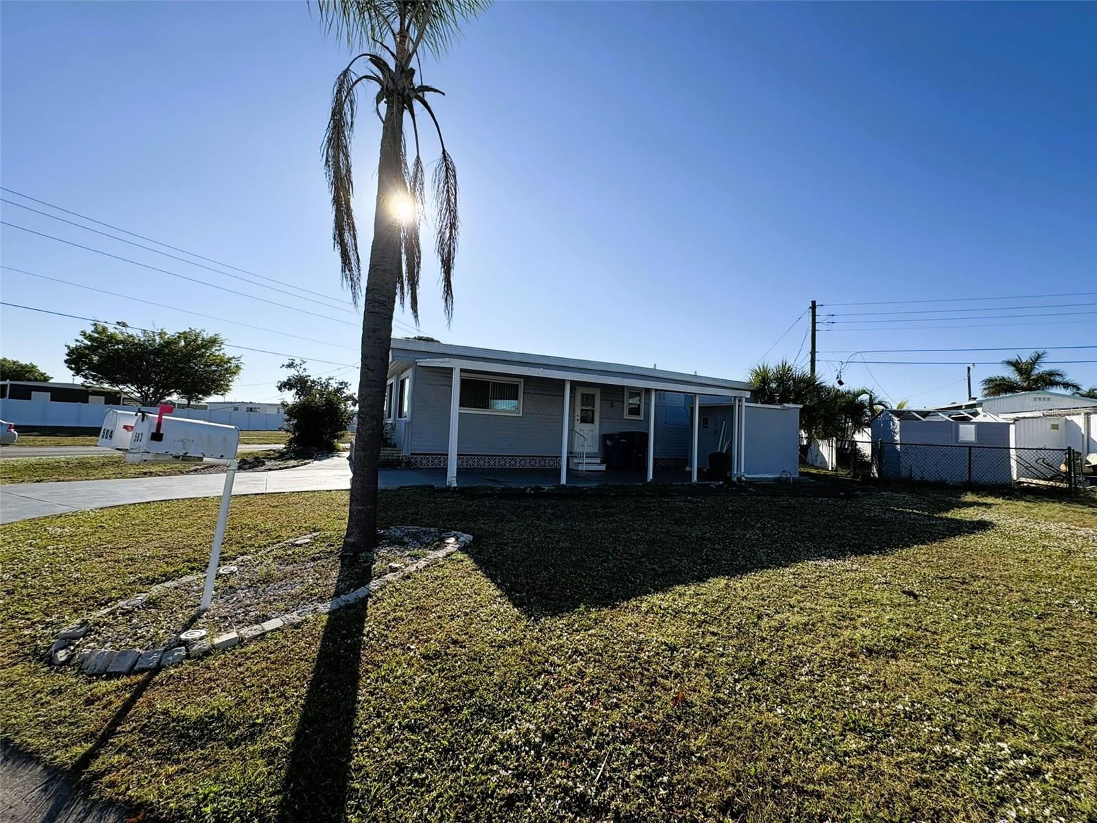 504 50th Avenue Dr W Avenue W