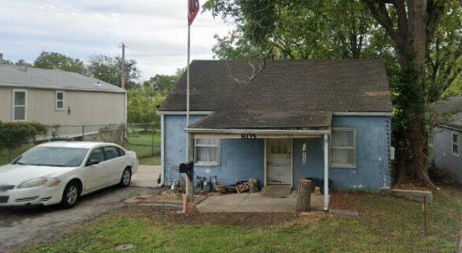 805 S Harkless Avenue