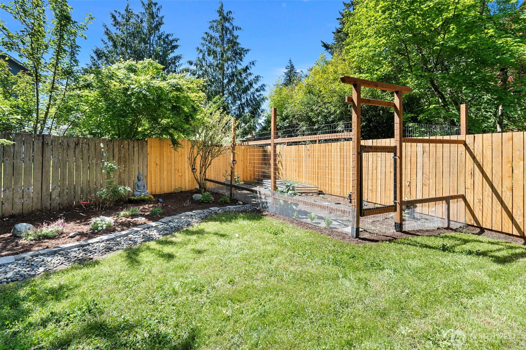 11105 Sunrise Place NW