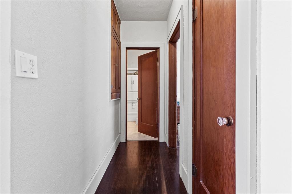 588 N Arapaho Avenue