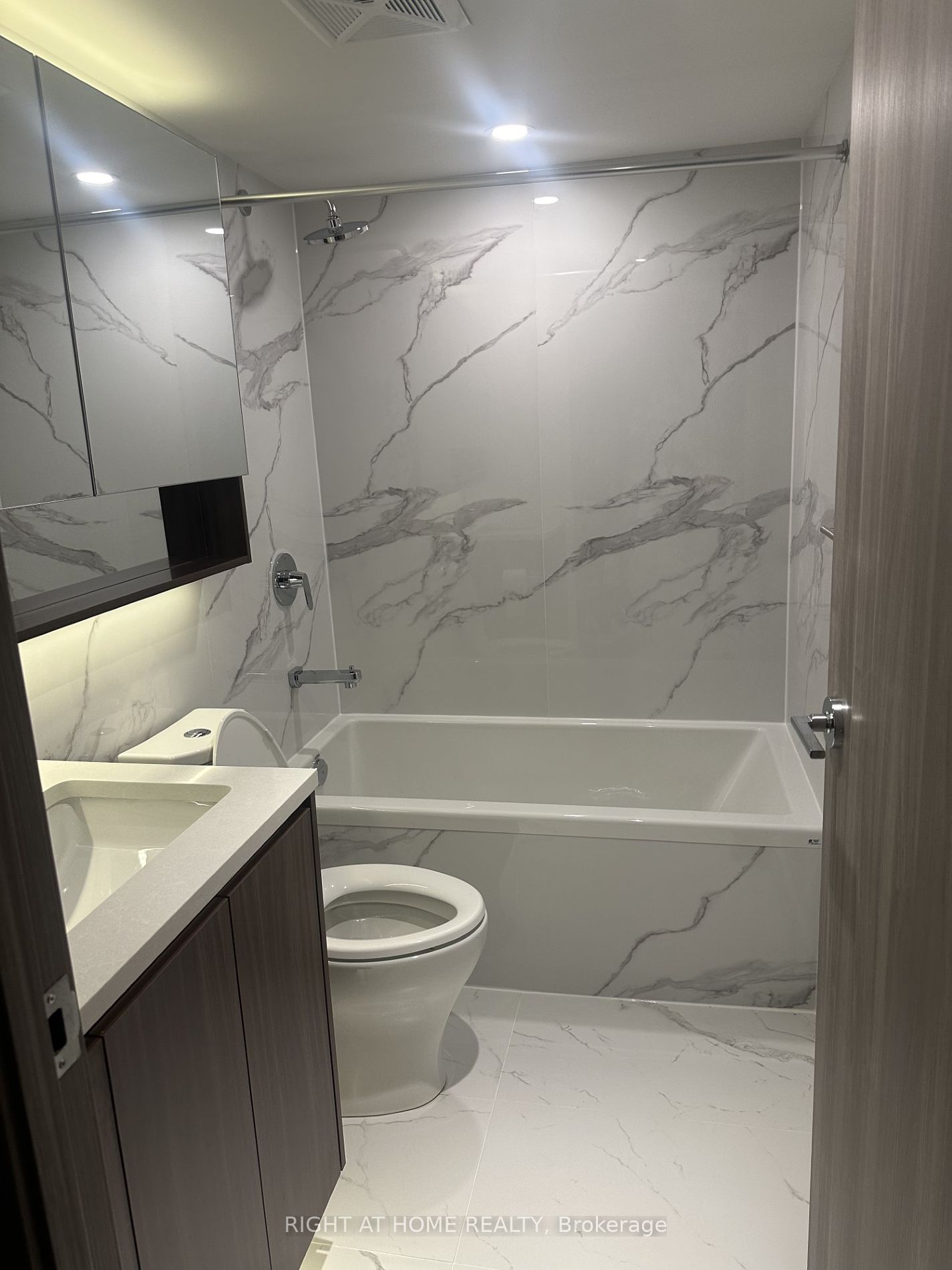 38 Widmer St 4006