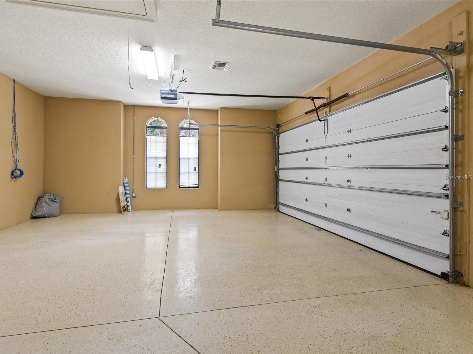 14616 Avenue Of The Rushes