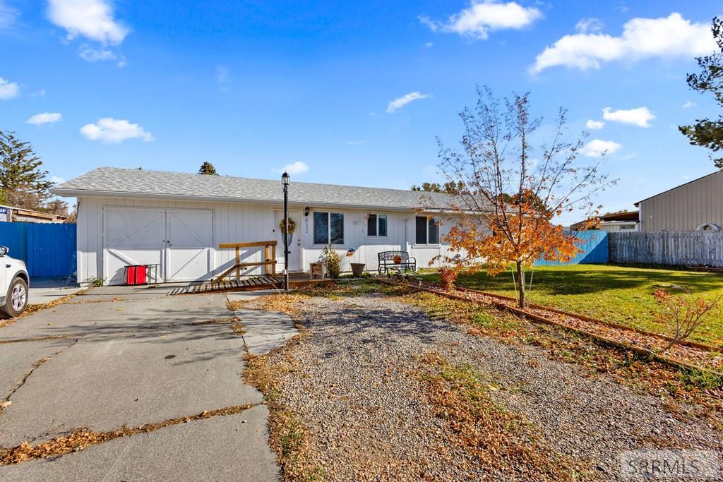 632 Wildrose Lane