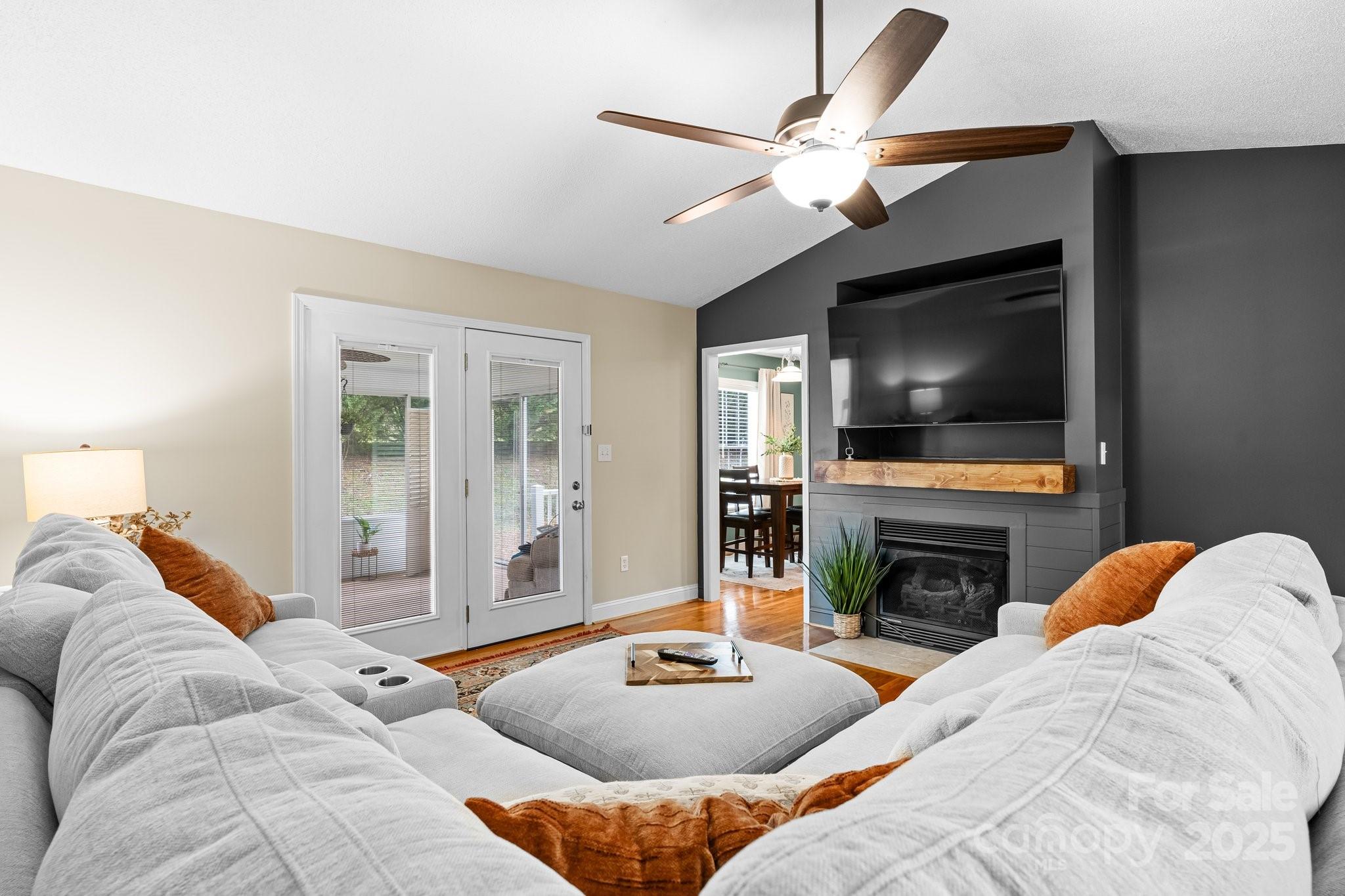 108 White Hall Lane