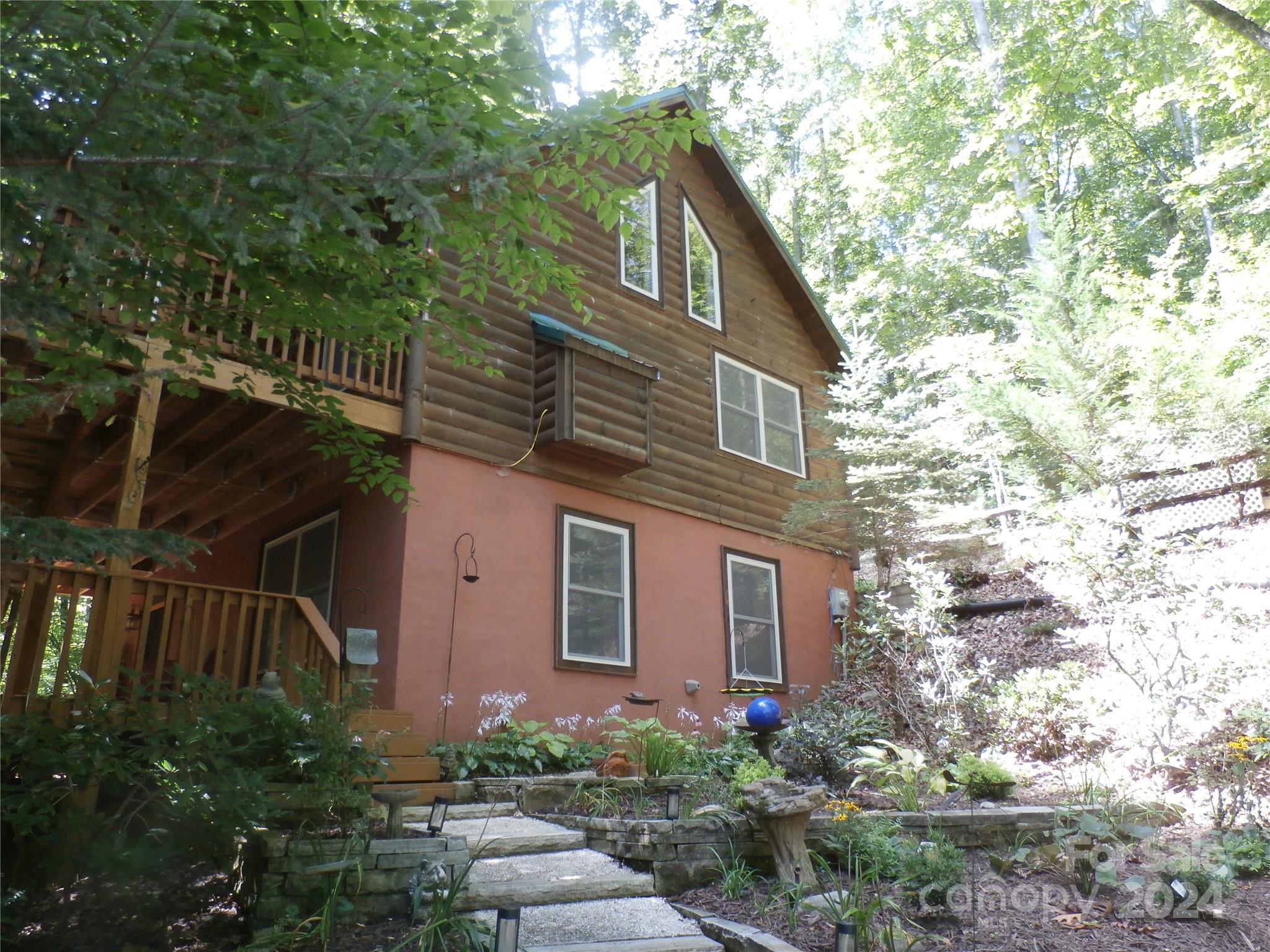 303 Laurel Ridge Drive