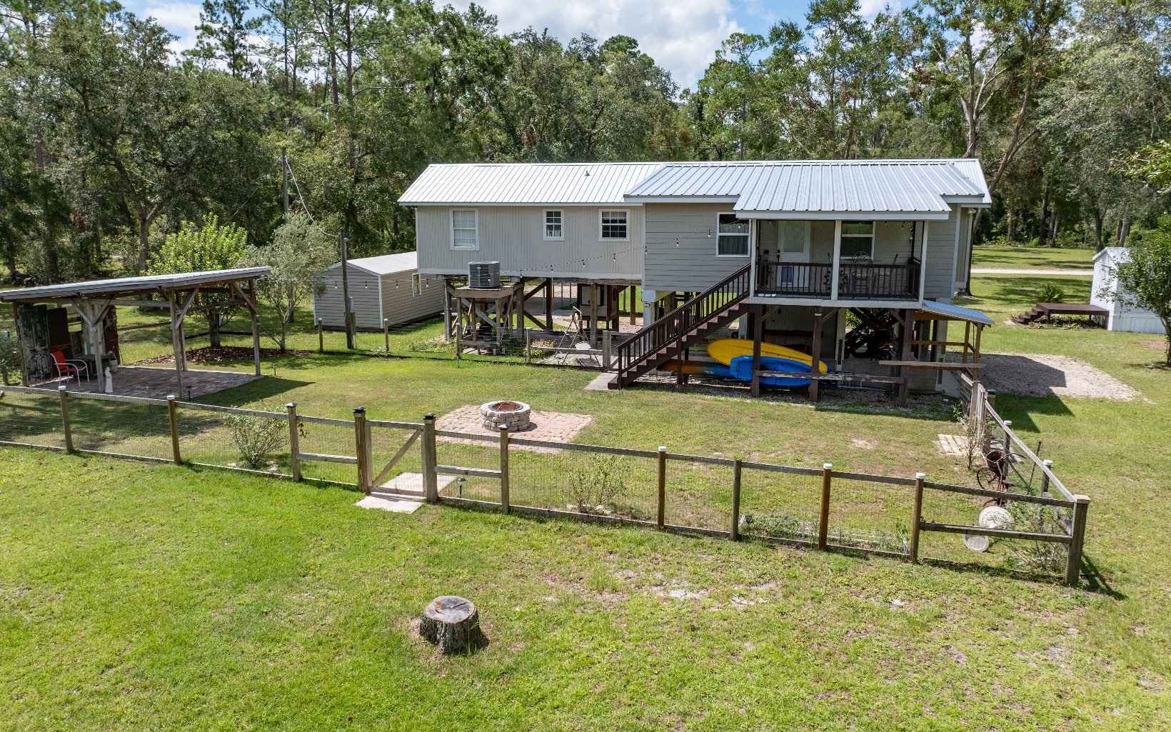 939 NW Banta Acres Rd