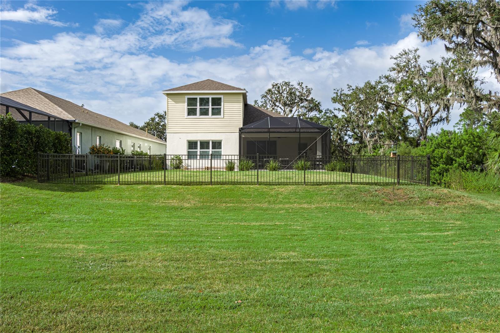 4446 Rustling Pines Terrace