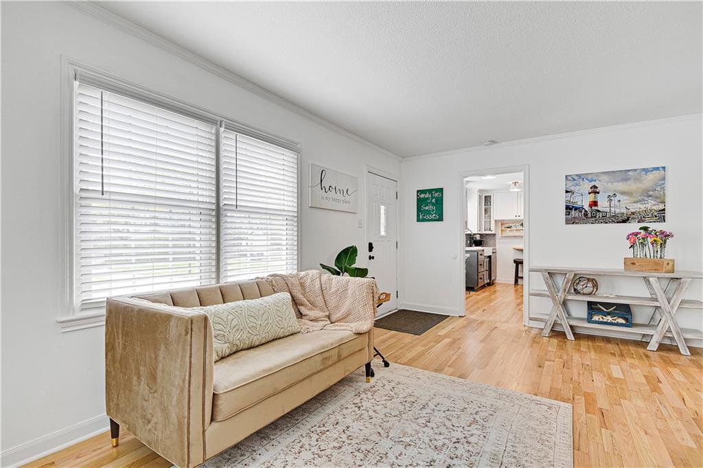 5347 Rosewood Street