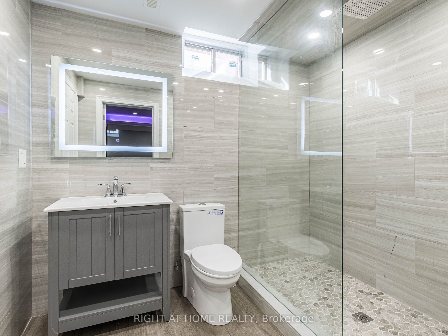 280 Wrigglesworth Cres