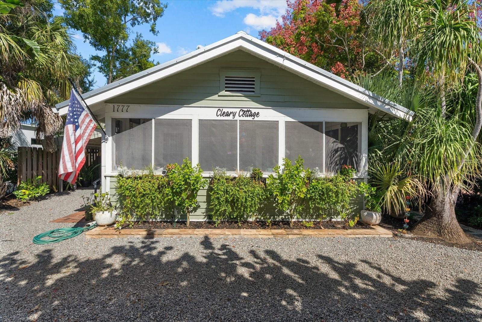 1777 Alta Vista Street