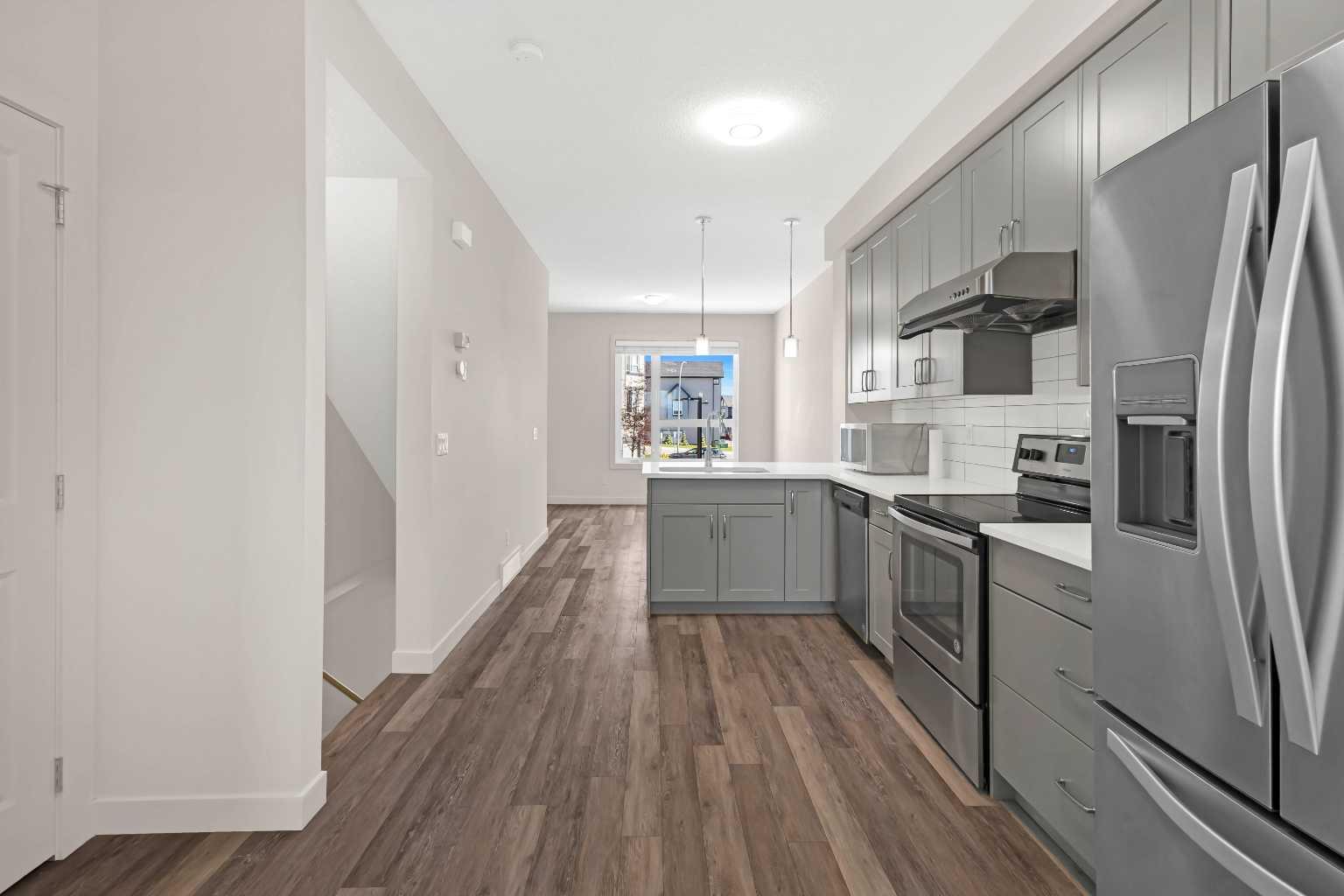 11 Evanscrest Mews NW 208