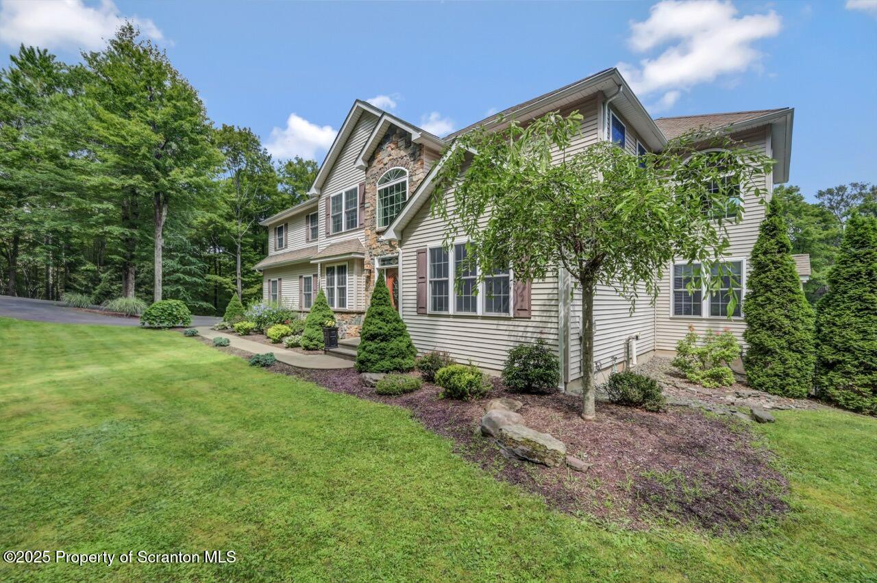 172 Constitution Drive