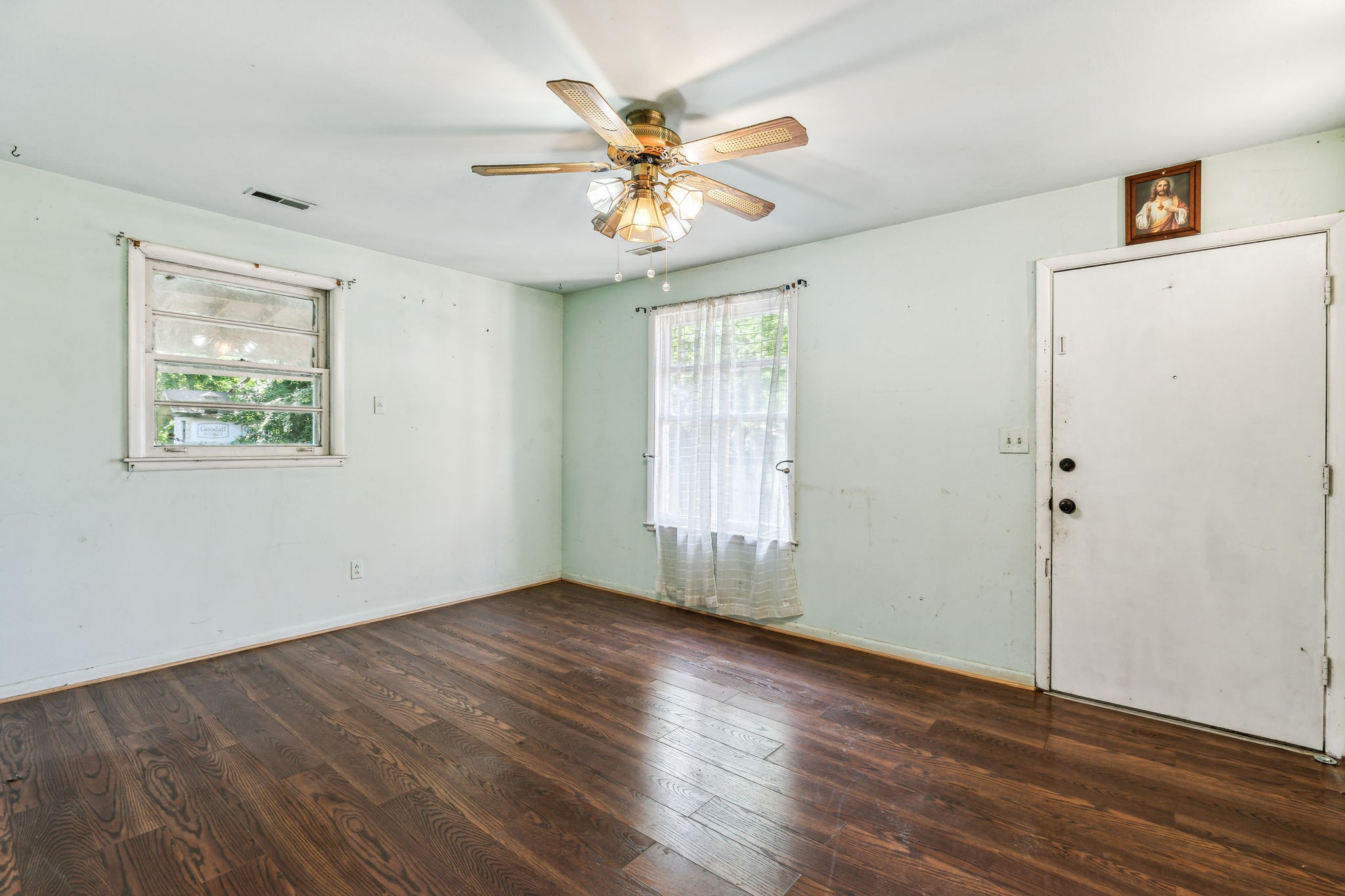 831 Gallavista Ave