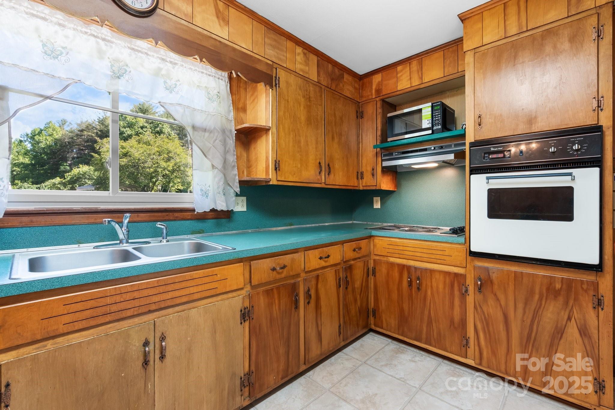 1180 Dusty Oak Lane