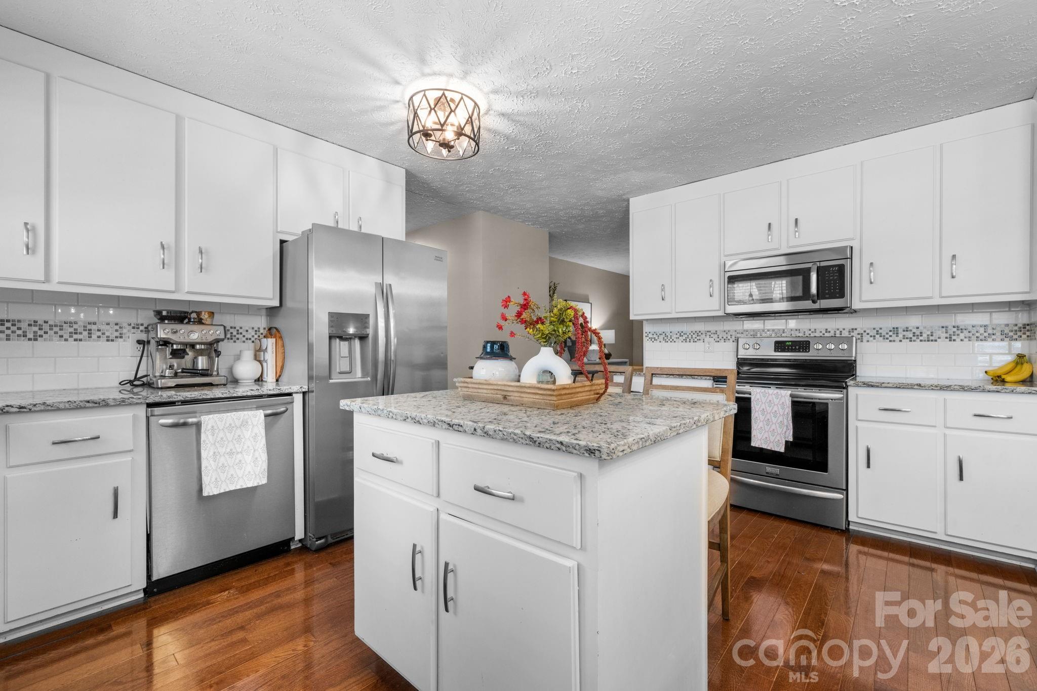 1621 Dakota Drive