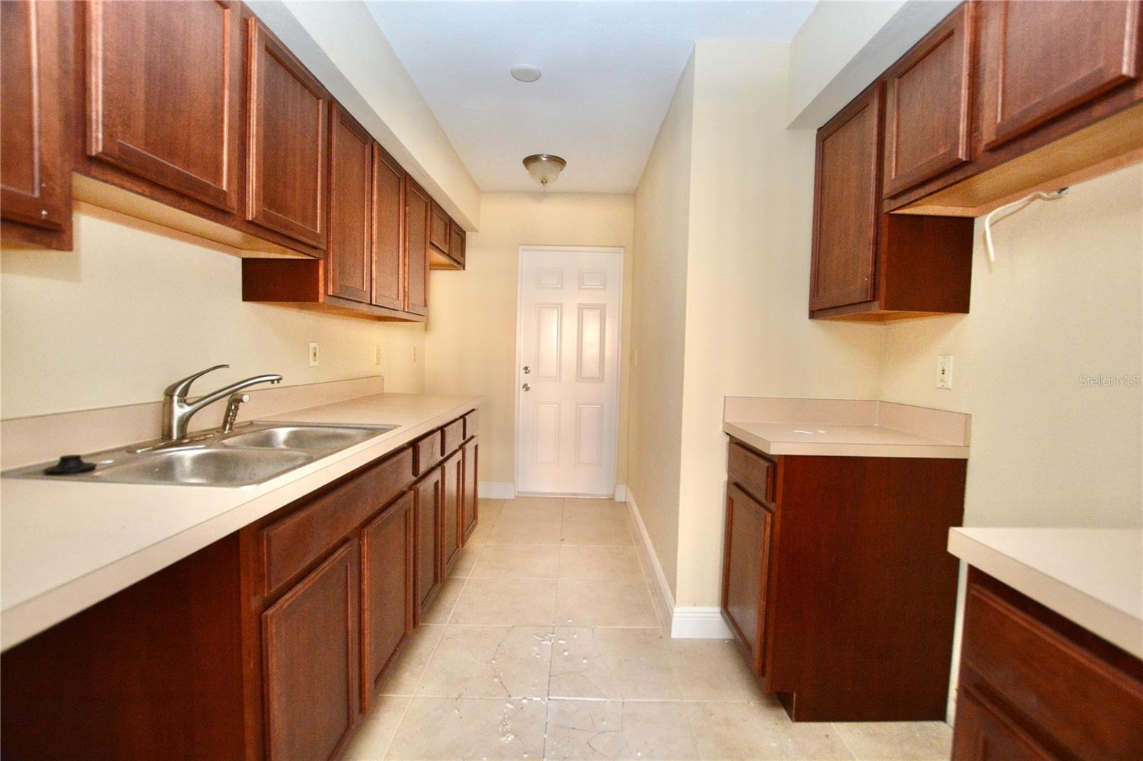 11822 Raintree Drive