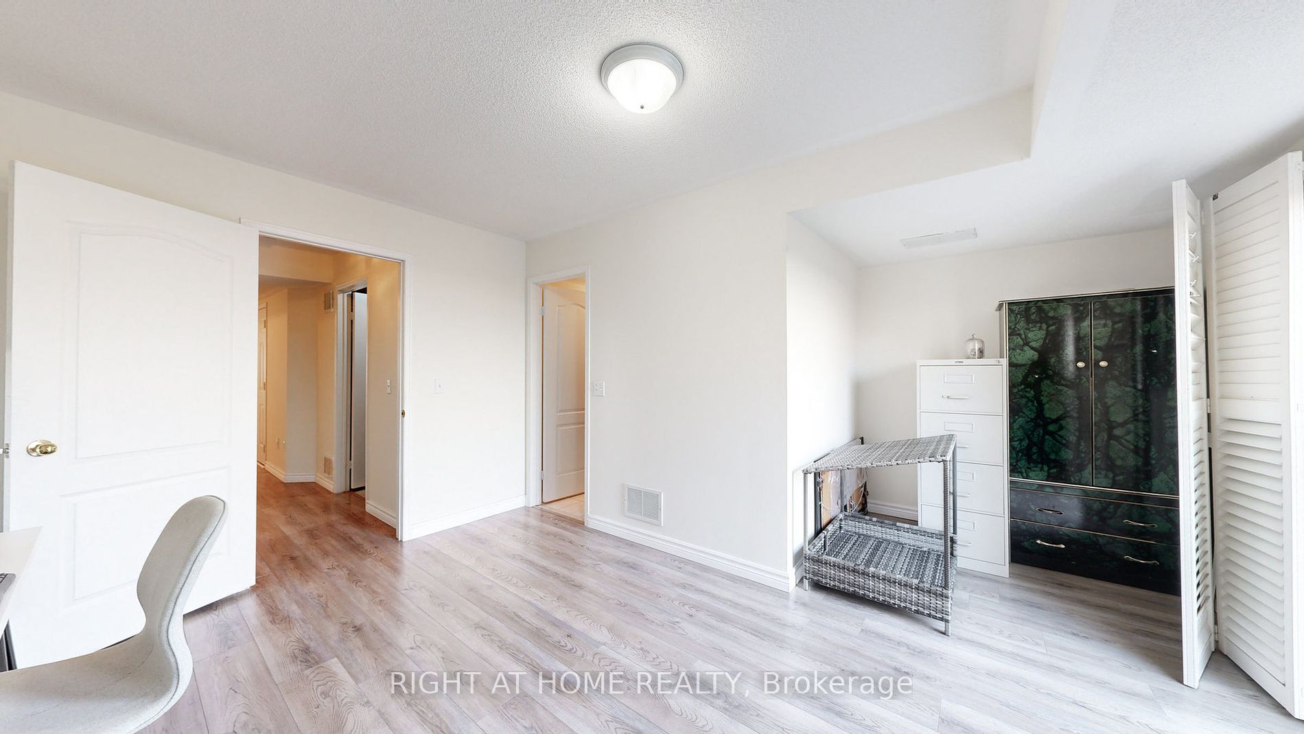 38 Jenkinson Way 131