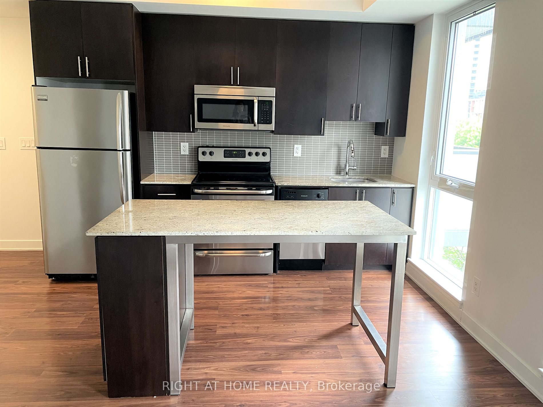 260 Sackville St 312
