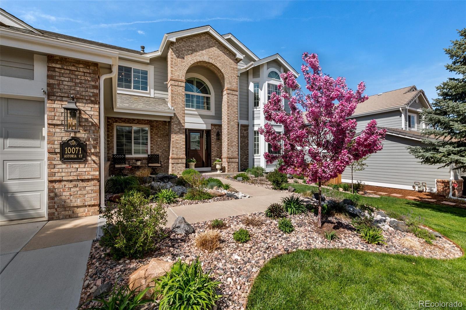 Lone Tree Homes For Sale 900,000 to 1,000,000