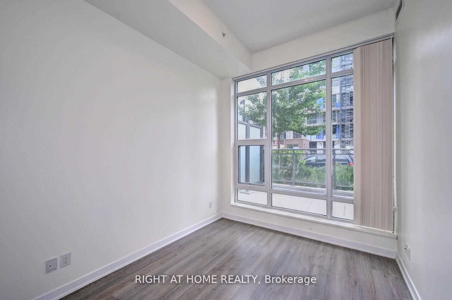 85 W Duke St 105
