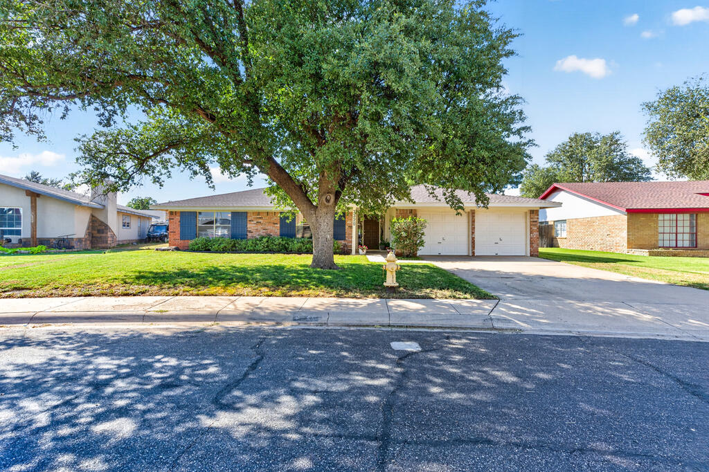 3320 Maxwell Dr