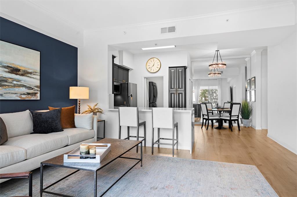 3225 Turtle Creek Boulevard 330