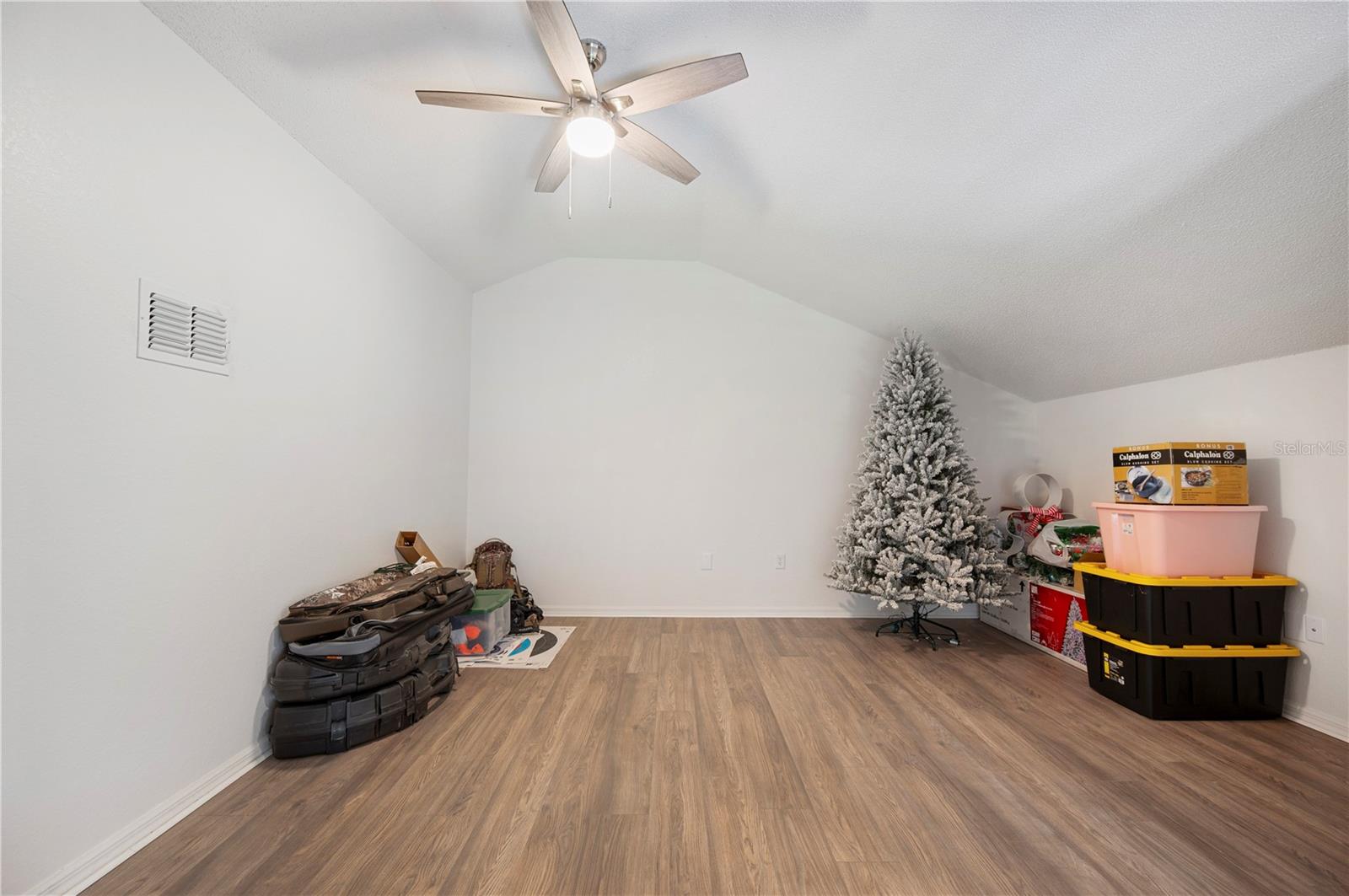 1009 Meadowood Pointe Road