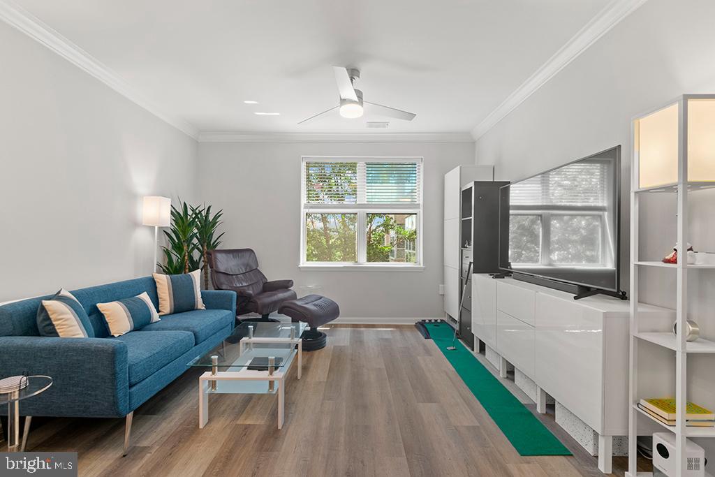 This is a standout opportunity for buyers wanting instant equity. Seller is motivated and ready to review all offers. Move-in-ready 1-bedroom, 1-bath condo at 23 Pierside, Unit 326, featuring a spacious layout and serene view. Enjoy full-service amenities including 24-hour concierge, security, garage parking, conference room, and fitness center. Ideally located in Federal Hill, just minutes from downtown and Baltimore/Washington International Thurgood Marshall Airport, and near Federal Hill Park, Latrobe Park, and Riverside Park—plus steps from the Inner Harbor and Rash Field Park. Don’t miss your chance to own a beautiful condo at the center of Baltimore’s ongoing revitalization—schedule your private showing today and submit your offer!