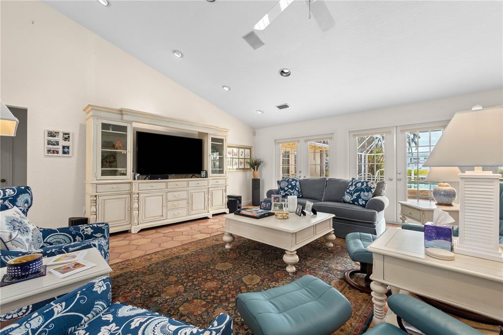 700 Old Compass Road