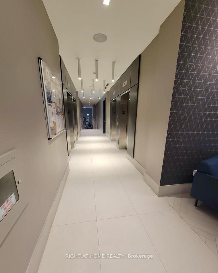 2550 N Simcoe St 1421