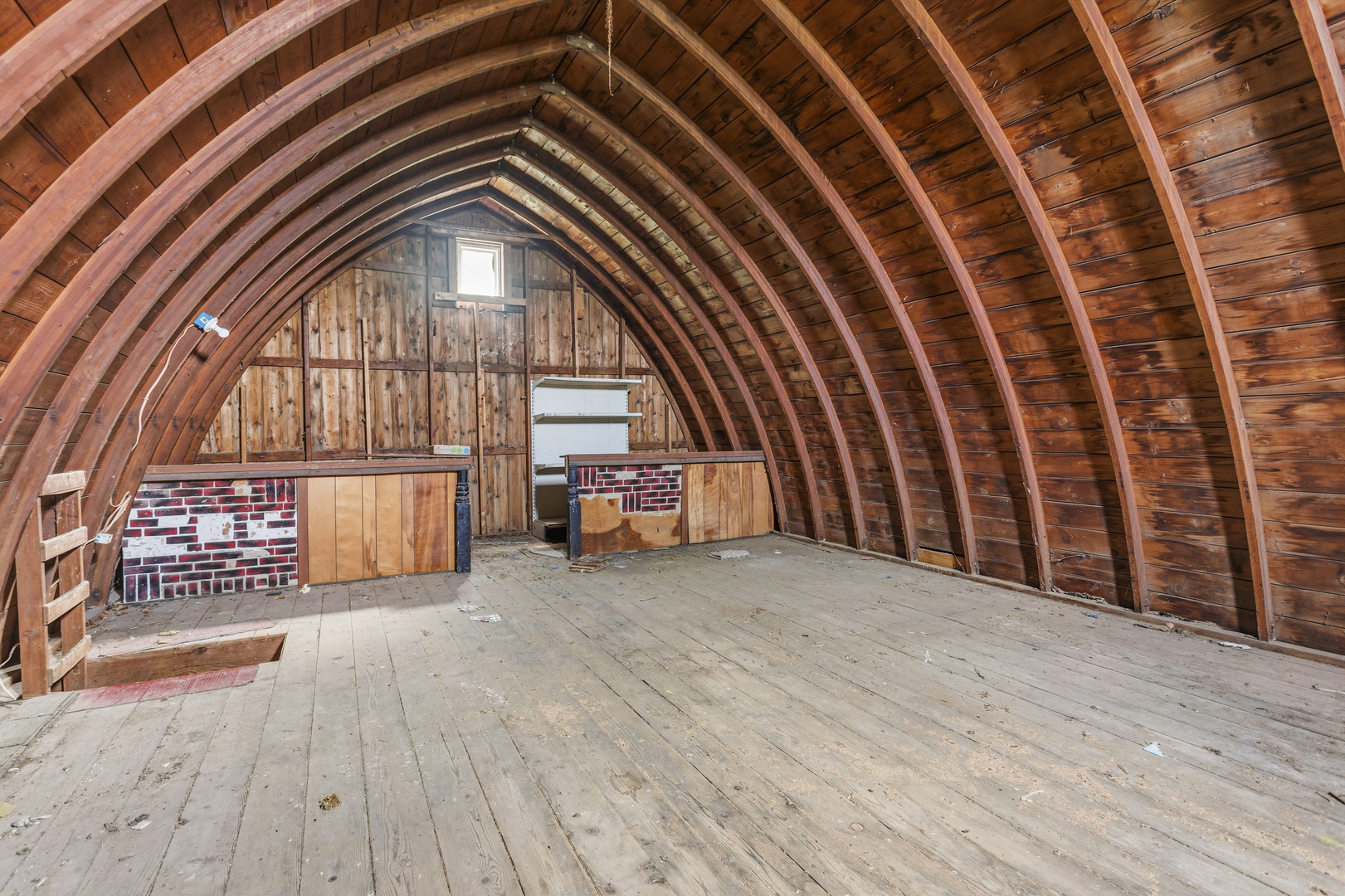 122 County Road 2150 North