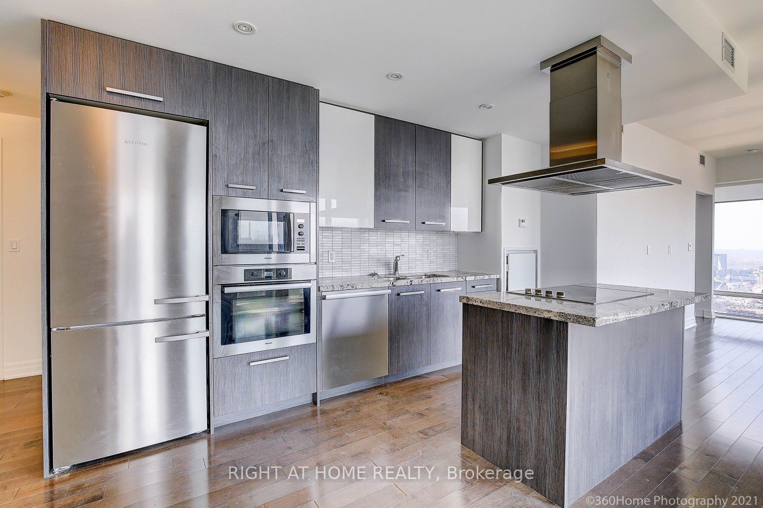 8 The Esplanade 4510