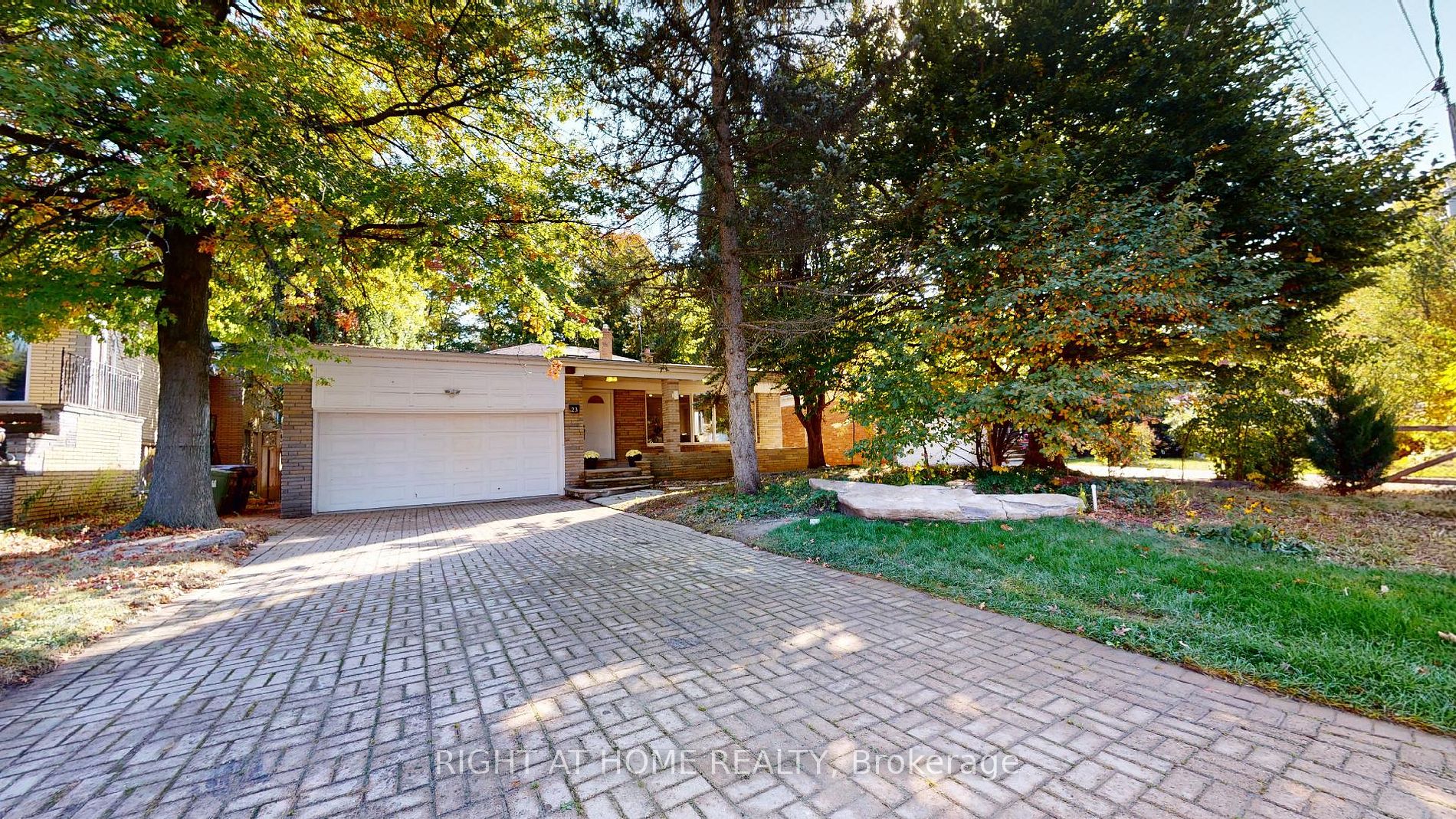 23 Christine Cres