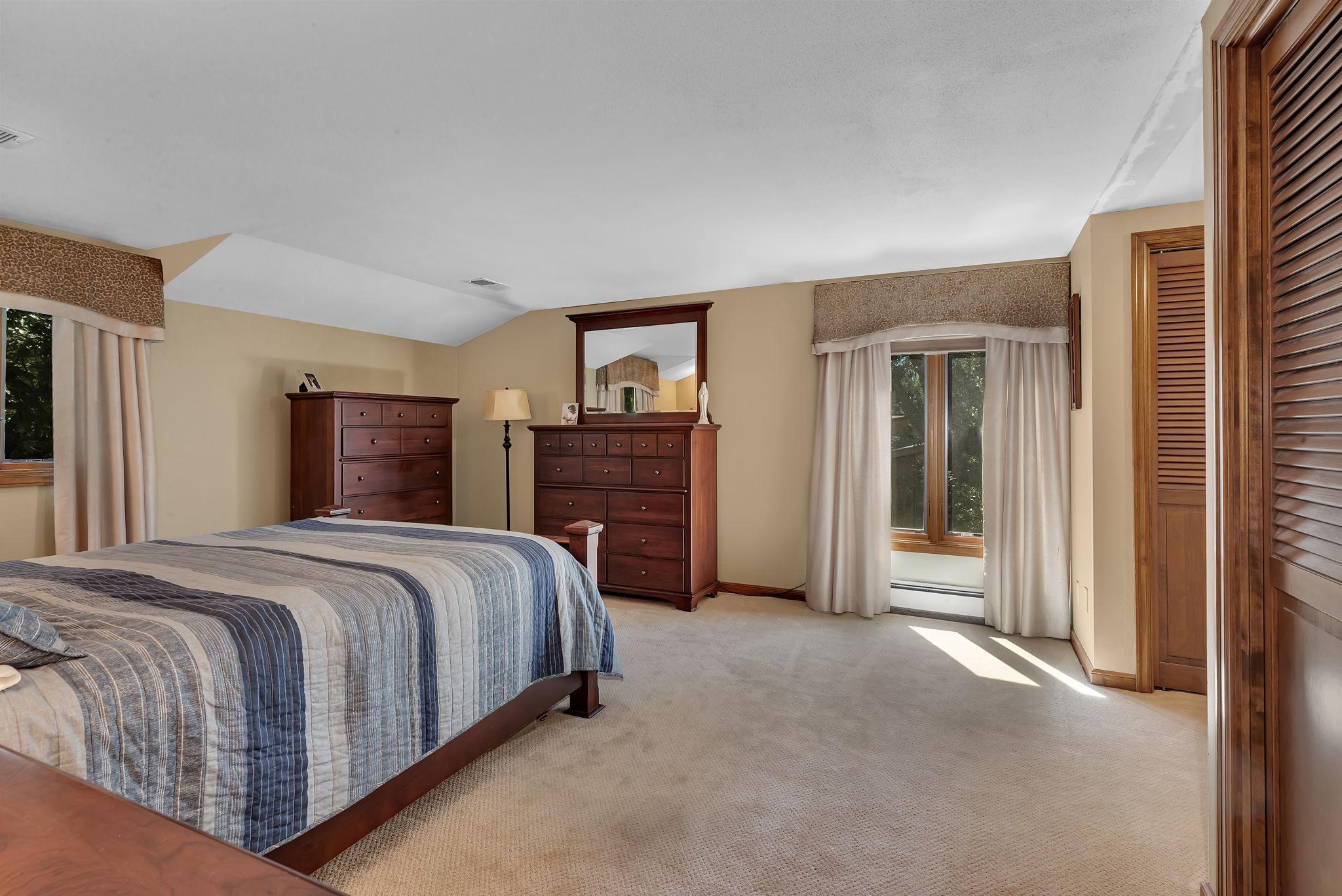 2021 Hillcrest Drive