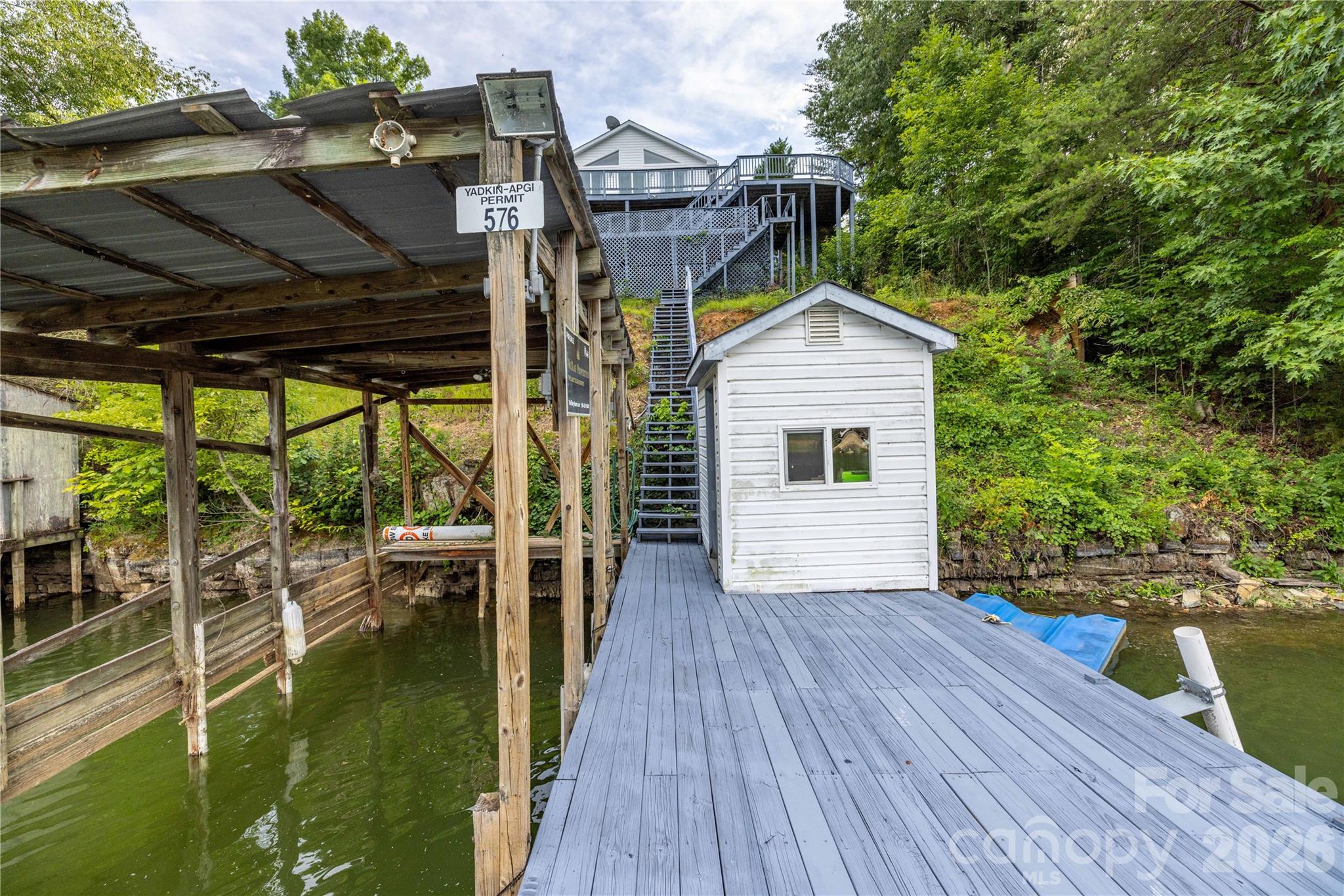 138 Strand Road