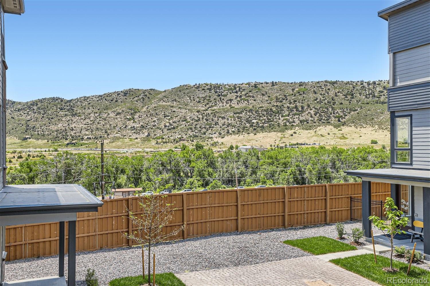 15624 W Girard Avenue