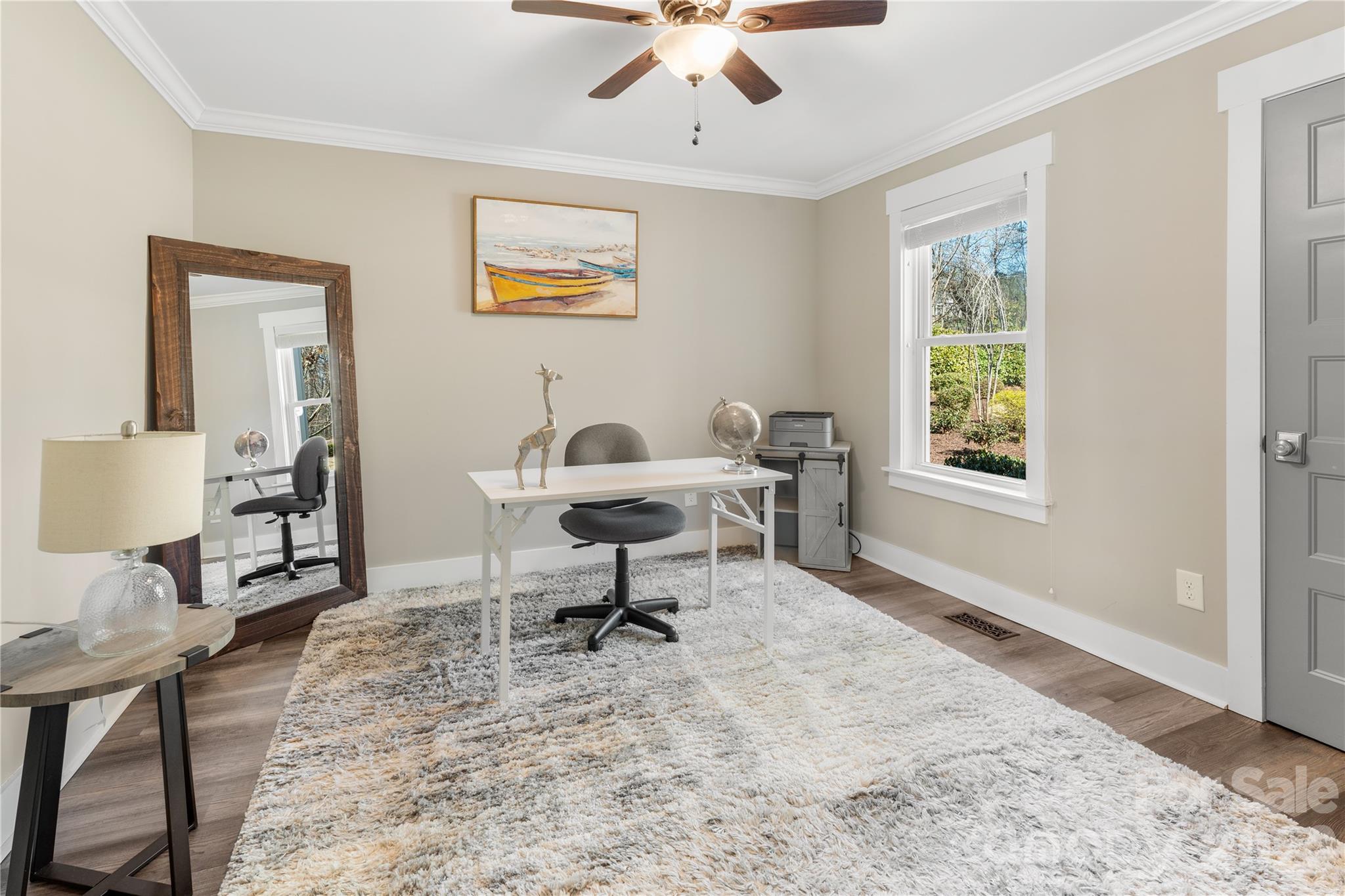 6852 Locke Drive