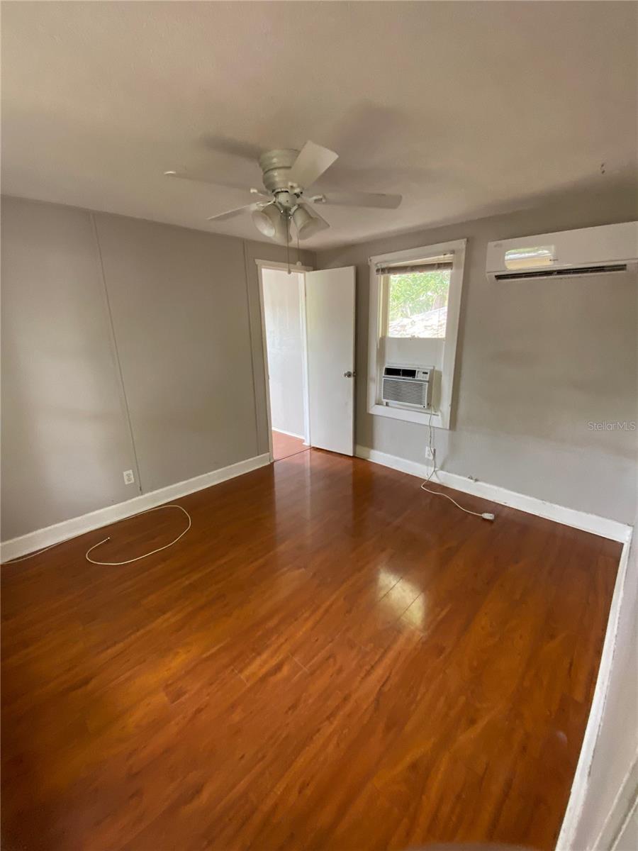 2235 Florida Avenue S