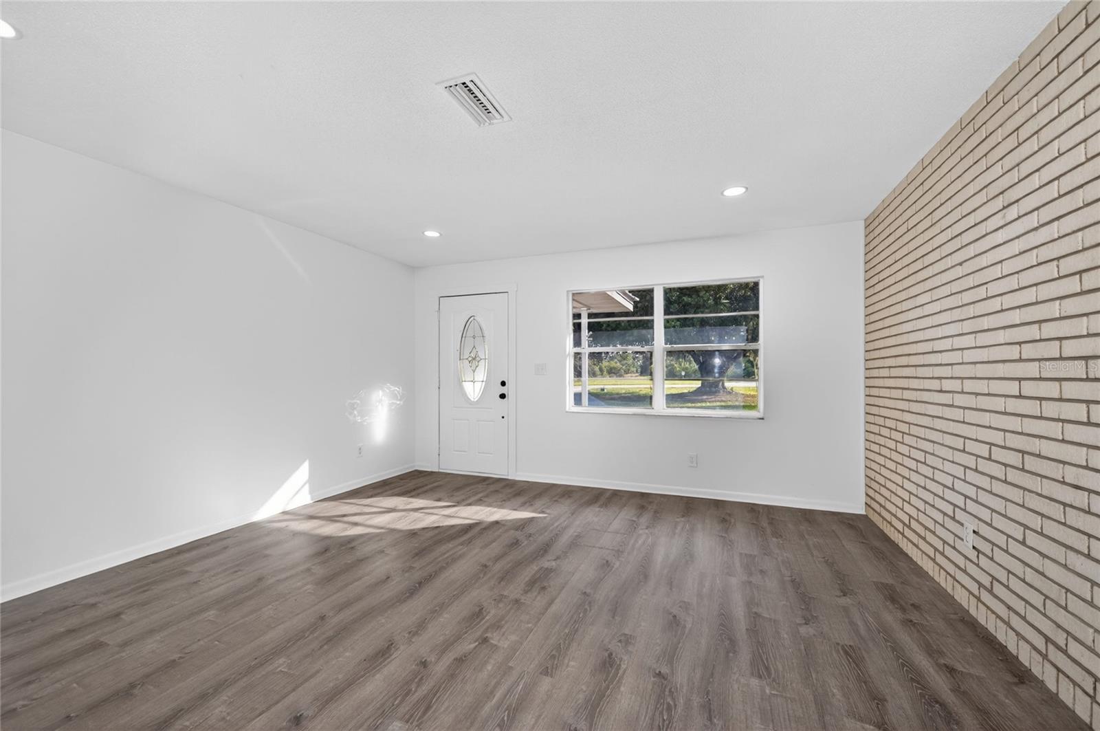 2751 Park Avenue