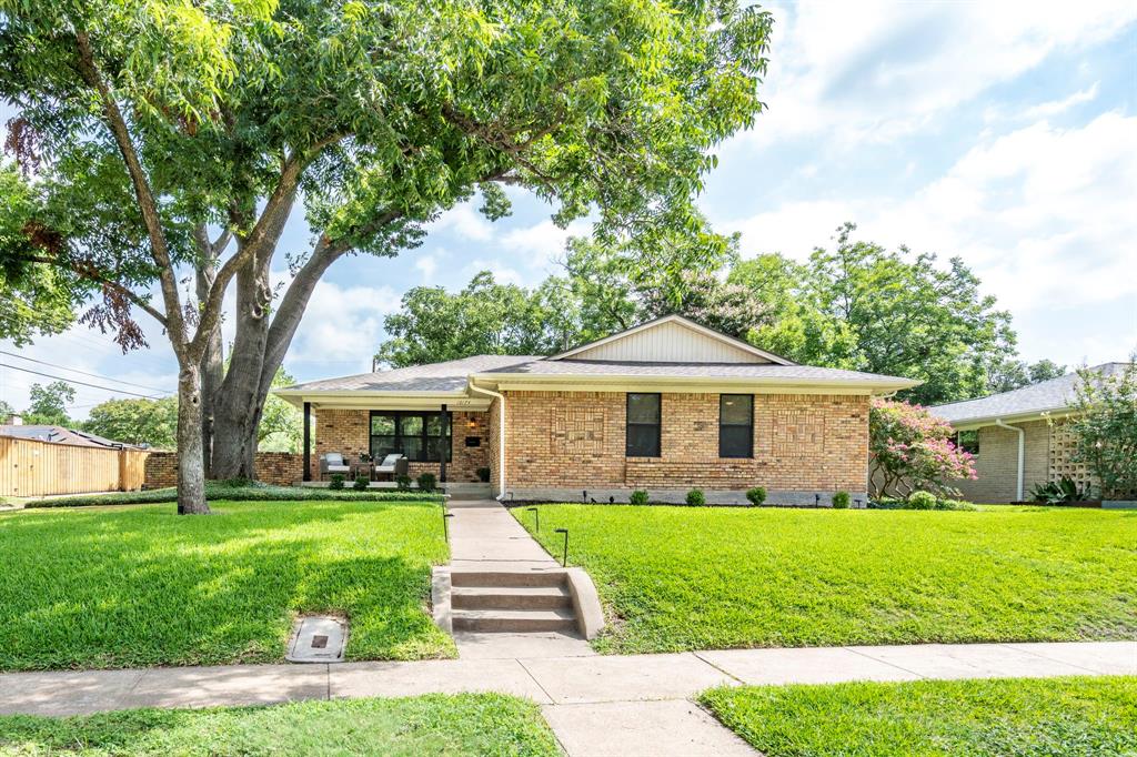 Welcome to 10174 Creekmere Circle, Dallas, TX – Nestled in the heart of Eastwood Estates!

This charming 3-bedroom, 2-bathroom home offers timeless appeal with wood flooring throughout, a cozy fireplace, and an abundance of natural light. As you enter, you step into an open living area that flows into the dining area and the kitchen. The kitchen features granite counter tops and plenty of counter space for meal prepping and kitchen appliances. 

The inviting sunroom at the back of the home is perfect for relaxing mornings or afternoon reading. It provides ample amount of space for a secondary living area, a home gym, or both! 

Each bedroom features thoughtful storage and generous closet space to make everyday living easy. The primary bedroom has an en-suite bathroom with dual vanities, a large walk-in closet, and a laundry area in the primary closet. 

Step outside to a spacious backyard, ideal for entertaining, gardening, or enjoying peaceful evenings. Located in the desirable East Dallas community, this home blends comfort, function, and location.

Come see it today!