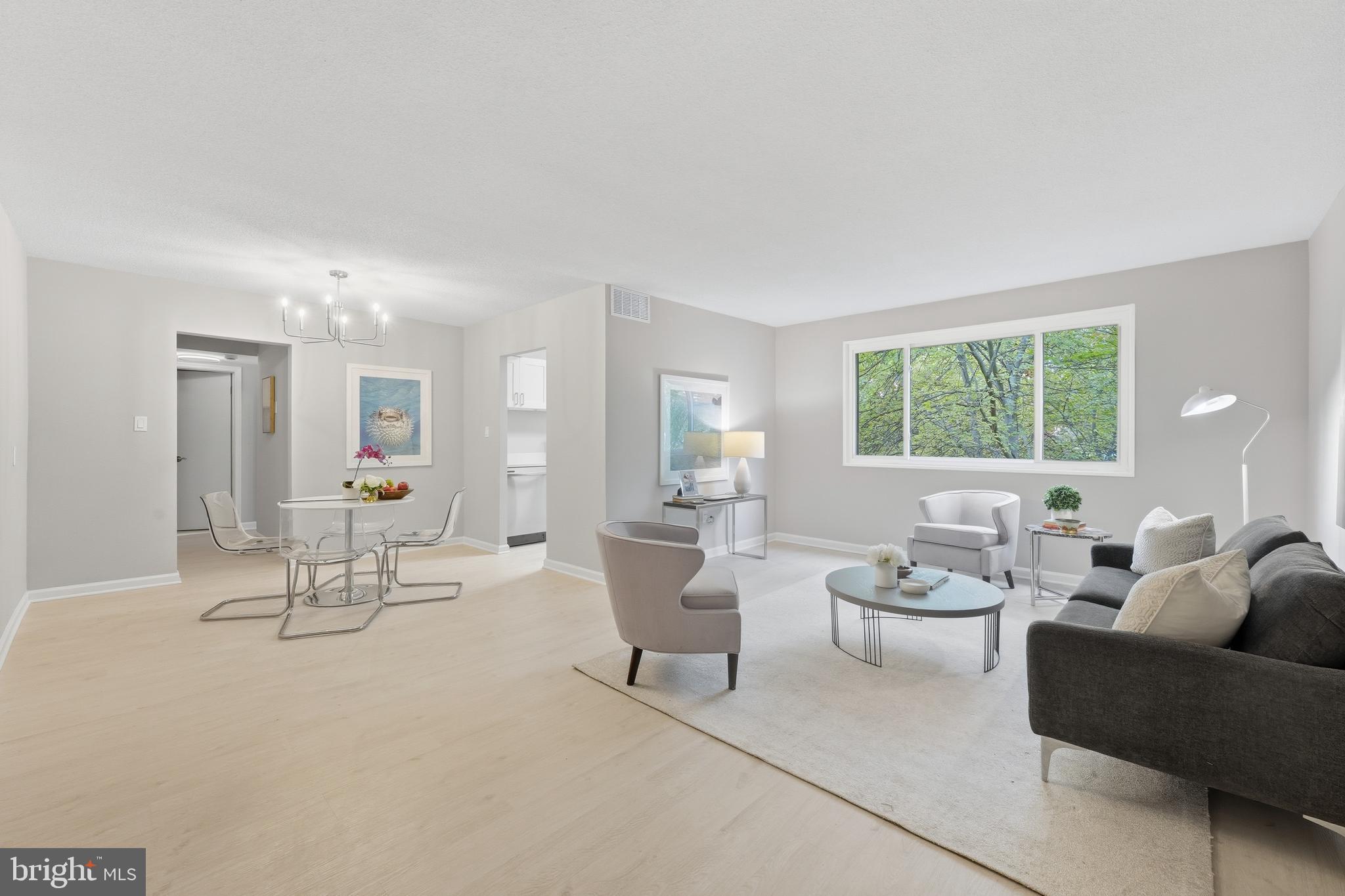 3829 Hamilton Street E-304