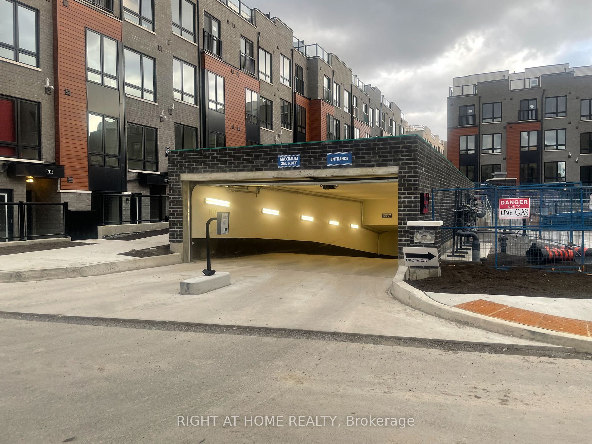 245 Mclevin Ave 19