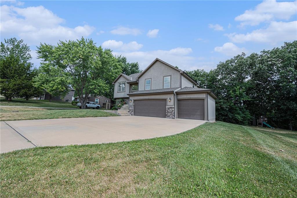 3608 NE 85th Terrace