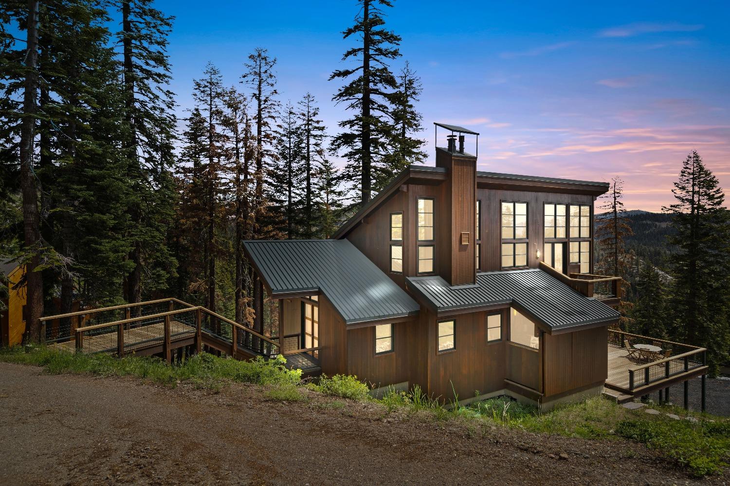 414 Avalanche Road 421