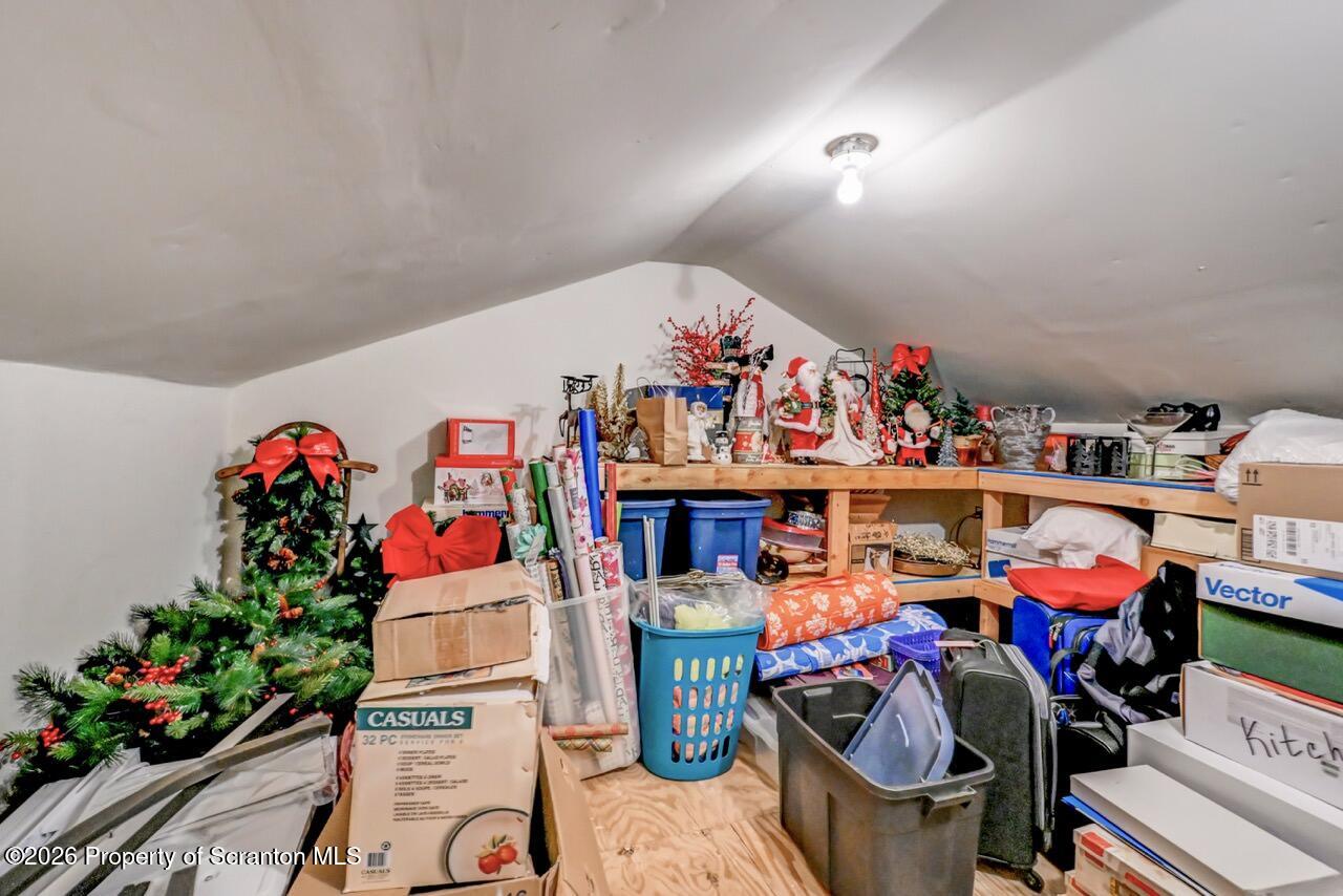 15 Longview Terrace