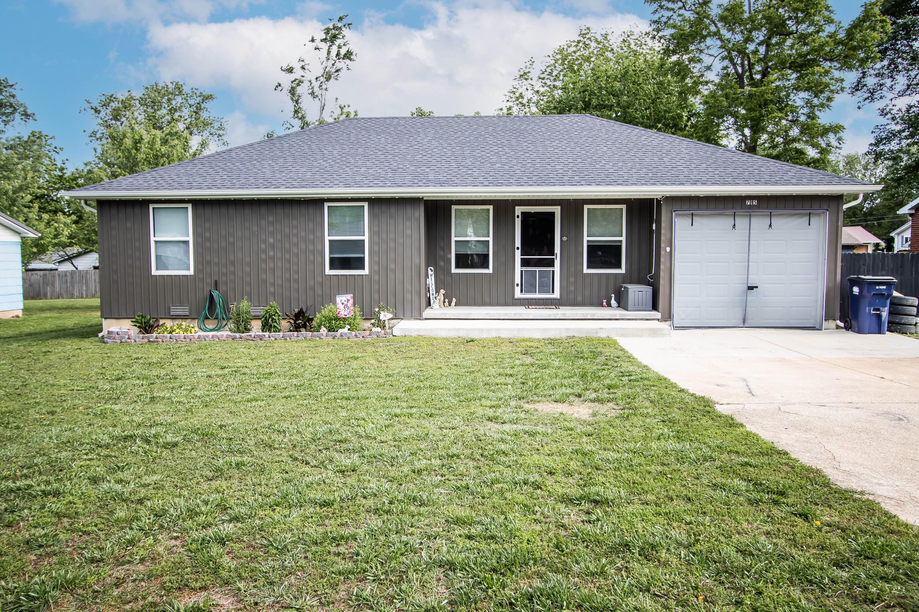 715 Hooker Drive