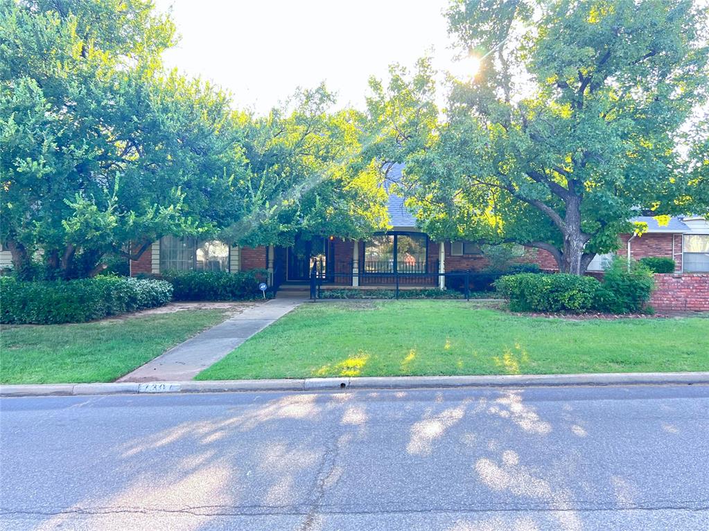 OPEN HOUSE 8/10/2025 2:00 - 4:00pm Welcome to 7307 Waverly! Sitting on half an acre in Nichols Hills, this 3,795 square foot residence offers endless potential for both homeowners seeking a personalized renovation project and investors looking for a prime opportunity.  The four bedroom, three and a half bathroom home has a well designed layout surrounded by mature landscaping. Don't miss your chance to reimagine this exceptional home and create something truly special in one of the city's most desirable locations.