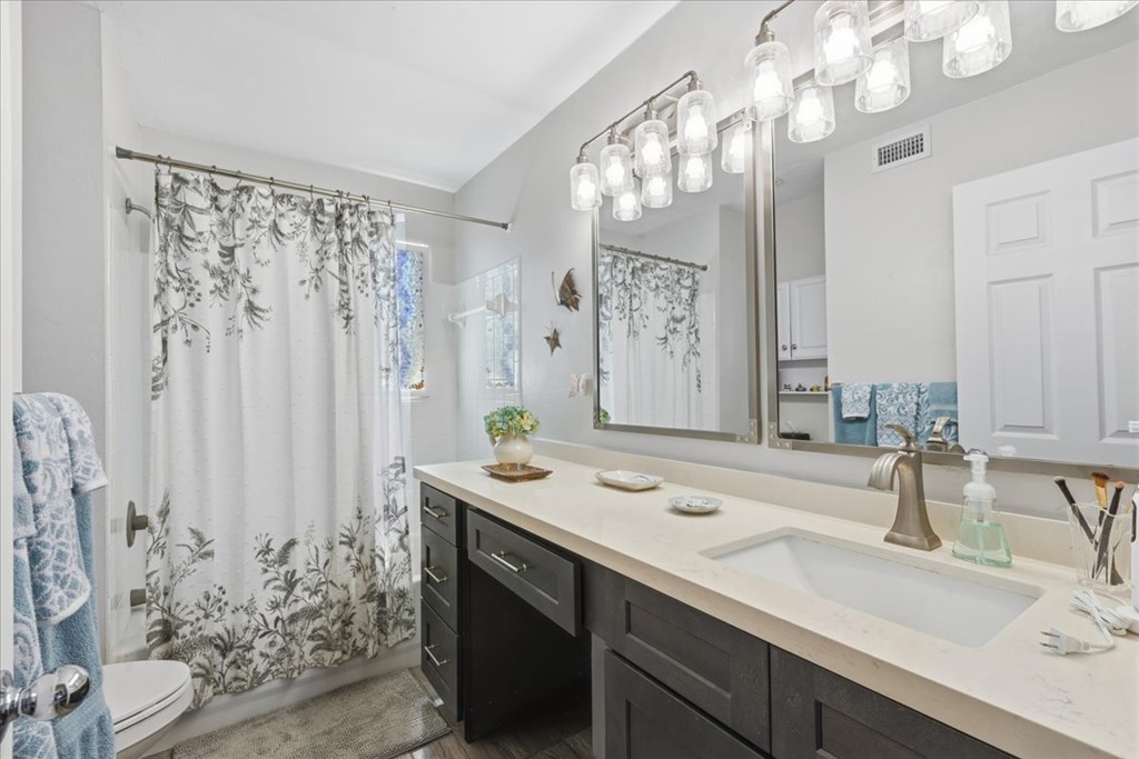 11 Old Mill Dr 9-C