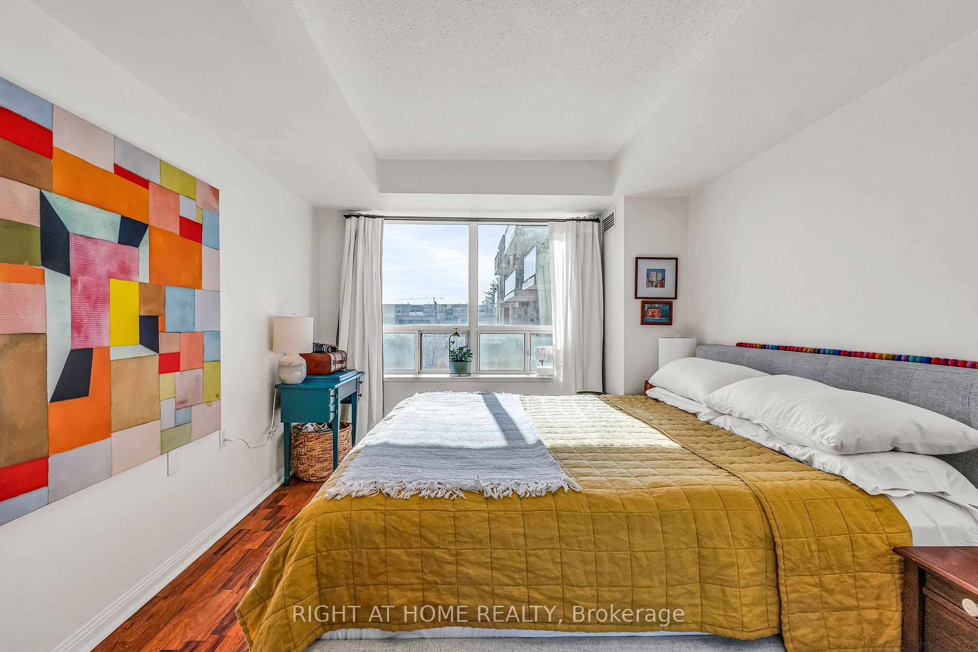 650 W Lawrence Ave 405