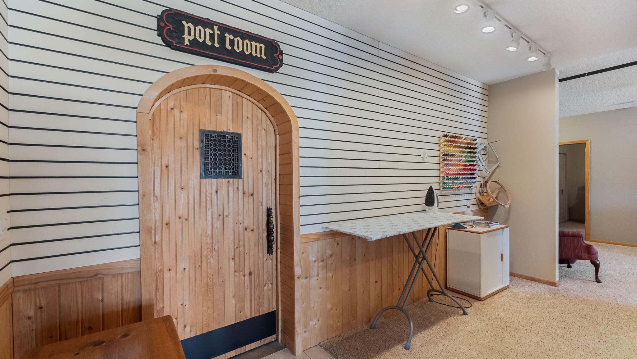 9025 Burton Court NW